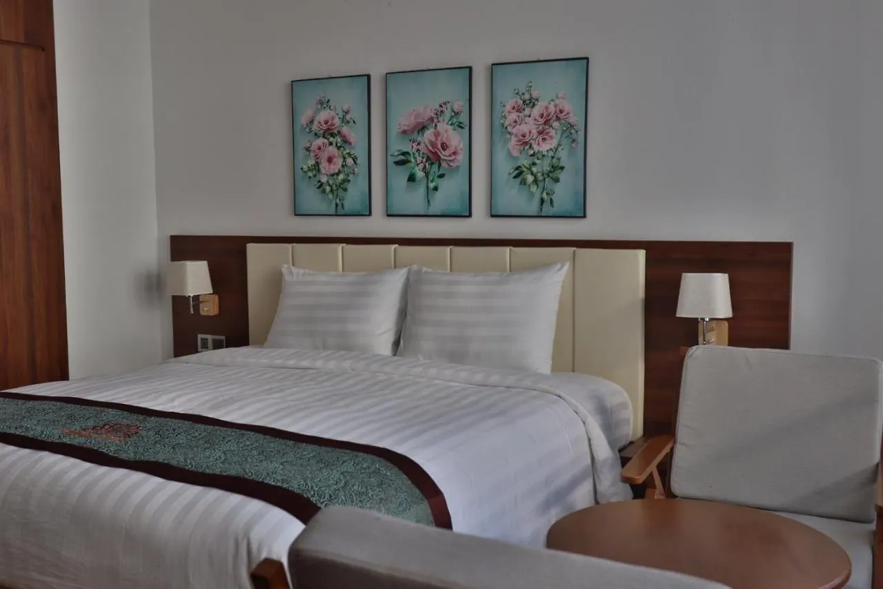 Simon Hotel Нячанг
